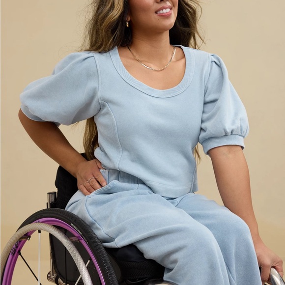 Aerie Light Blue Puff Sleeve Top - Picture 1 of 5